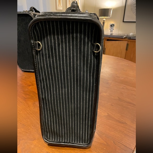 The French Company 1970s Vintage Luxury Luggage - Picture 5 of 16